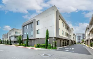 Photo #1: PW25251607 Listing 