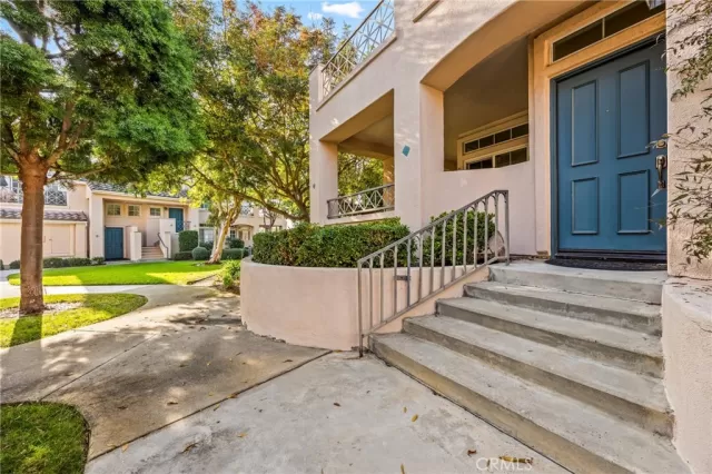 MLS: PW25253028 Condo For Sale