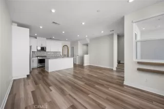 Photo #3: PW25253841 Listing 