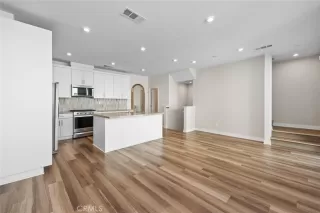 Photo #4: PW25253841 Listing 