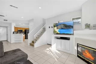 Photo #3: PW25254260 Listing 