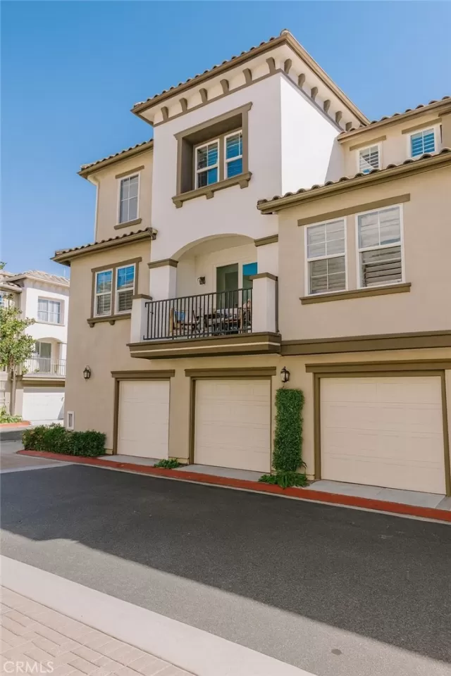 MLS: PW25255600 Condo For Sale