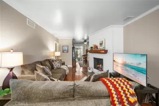 Photo #5: PW25256050 Listing 