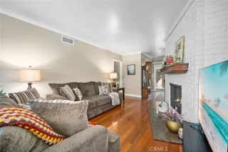 Photo #6: PW25256050 Listing 