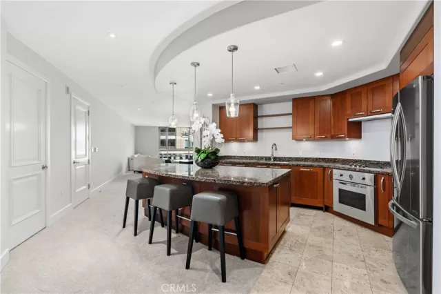 MLS: PW25256792 Condo For Sale