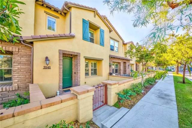 MLS: PW25257281 Condo For Sale