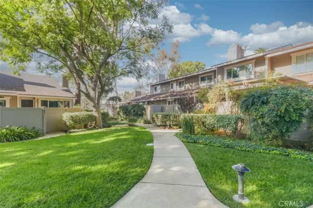 MLS: PW25257379 Condo For Sale