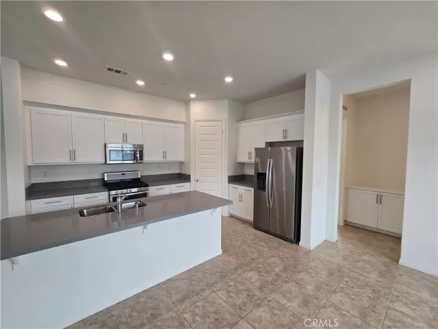 MLS: PW25258494 Condo For Sale