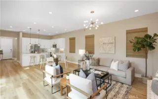 Photo #3: PW25261003 Listing 