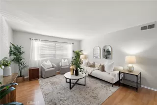 Photo #1: PW25261971 Listing 