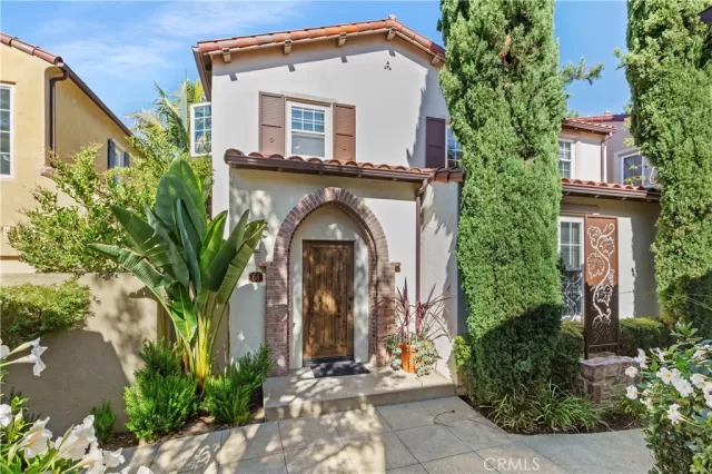 MLS: PW25263114 Condo For Sale