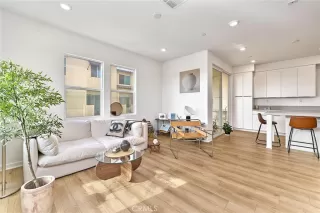 Photo #4: PW25263322 Listing 