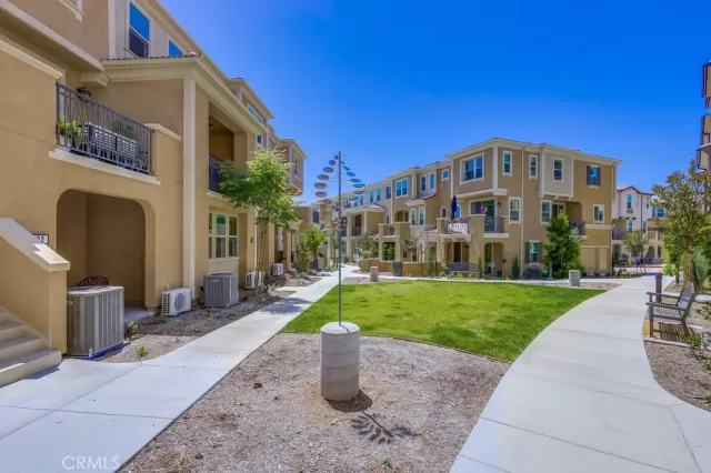 MLS: PW25267924 Condo For Sale