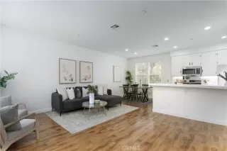 Photo #5: PW25269279 Listing