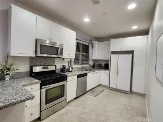 Photo #3: PW25270025 Listing 