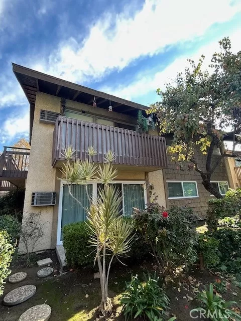 MLS: PW25270903 Condo For Sale