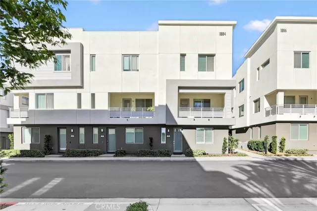 MLS: PW25271055 Condo For Sale