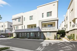 Photo #1: PW25271055 Listing 