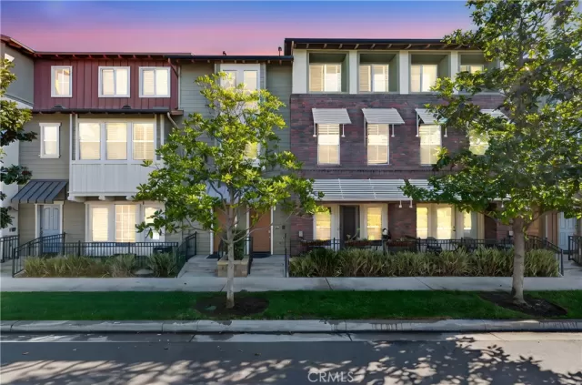 MLS: PW25273253 Condo For Sale