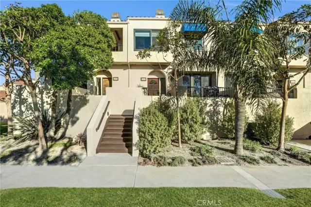 MLS: PW25275266 Condo For Sale