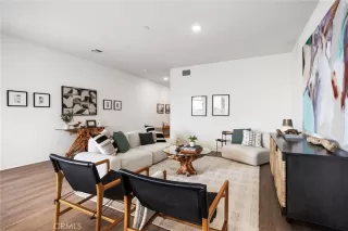 Photo #4: PW25276013 Listing 