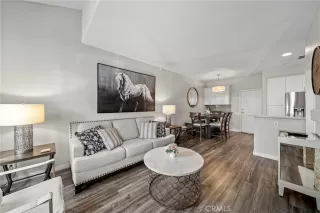 Photo #5: PW25277300 Listing 