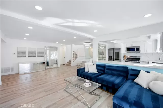 MLS: PW25278323 Condo For Sale