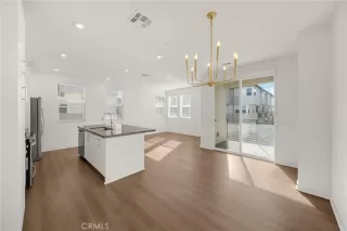 Photo #1: PW25280493 Listing 