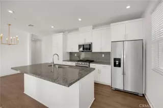 Photo #4: PW25280493 Listing 