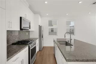 Photo #5: PW25280493 Listing 