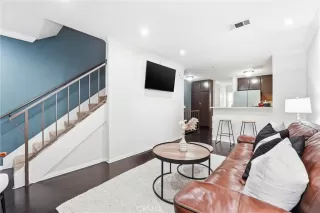 Photo #3: PW25281246 Listing 