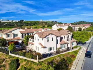 Photo #2: PW26011075 Listing 