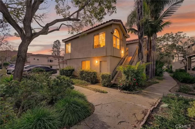 MLS: PW26015904 Condo For Sale