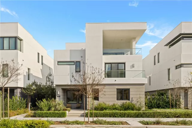 MLS: PW26016574 Condo For Sale