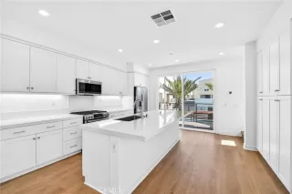 Photo #6: PW26023209 Listing 