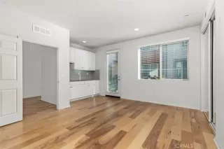 Photo #3: PW26025813 Listing 