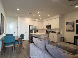 Photo #1: PW26025997 Listing