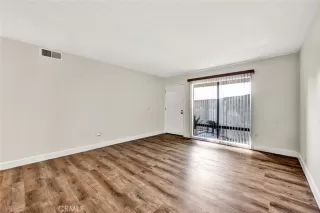 Photo #6: PW26027022 Listing