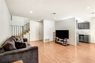 Photo #2: PW26036988 Listing 