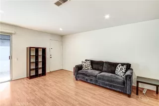 Photo #4: PW26036988 Listing 