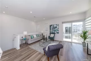 Photo #4: PW26040503 Listing 