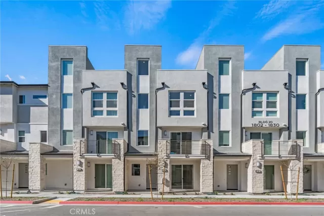 MLS: PW26043377 Condo For Sale