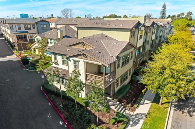 MLS: PW26045492 Condo For Sale