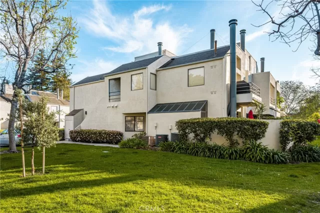 MLS: PW26048313 Condo For Sale