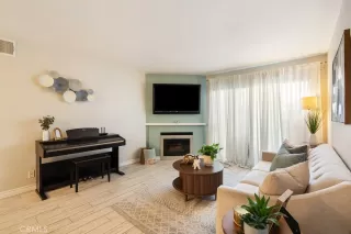 Photo #1: PW26060748 Listing 