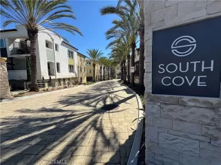 Browse active condo listings in SOUTH COVE