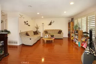 Photo #4: PW26064200 Listing 