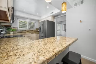 Photo #2: PW26073500 Listing 