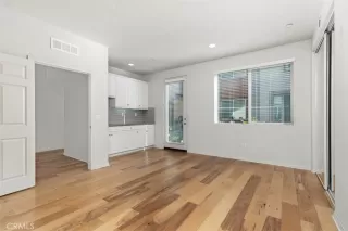 Photo #3: PW26076868 Listing 