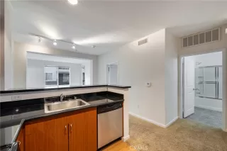 Photo #5: PW26078924 Listing